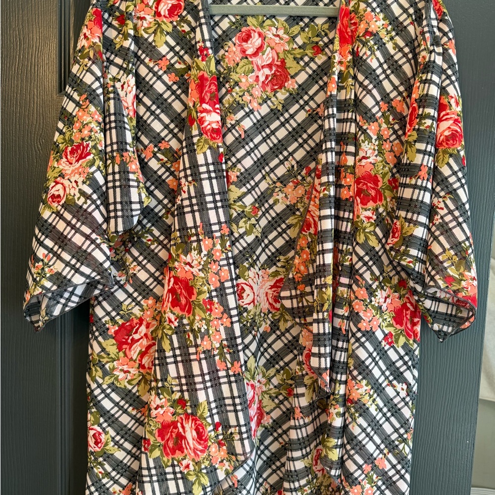 LuLaRoe Floral on Plaid Shirley